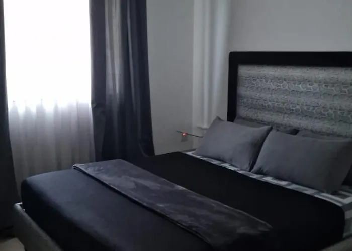 St Julian\'S Central Paceville Apartments
